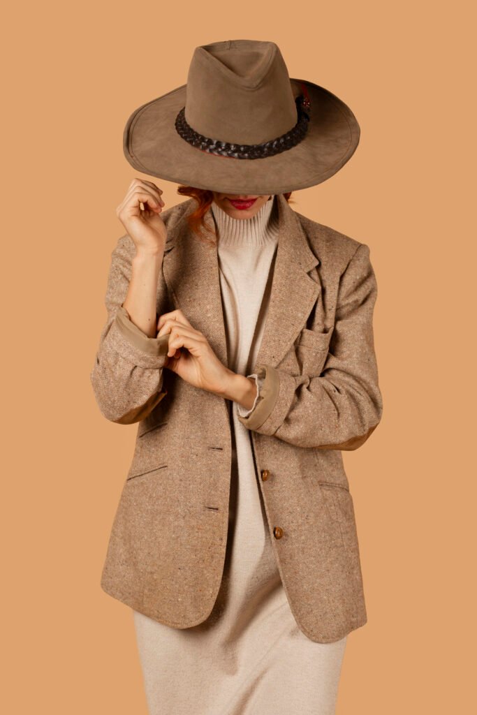 10 Old Money Outfits That Never go out of style